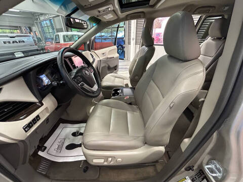 2017 Toyota Sienna