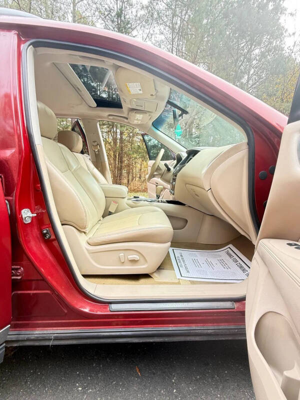 2014 Nissan Pathfinder Platinum