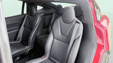 2022 Tesla Model X Plaid