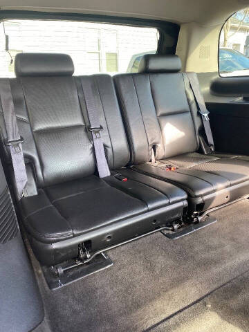 2011 Cadillac Escalade Luxury