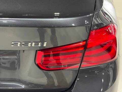 2017 BMW 3 Series 330i