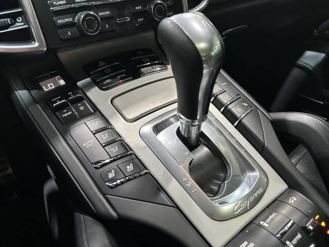 2014 Porsche Cayenne GTS