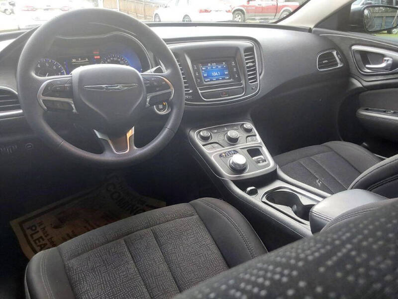 2016 Chrysler 200 Limited