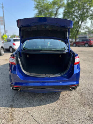 2016 Ford Fusion SE