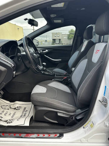 2018 Ford Focus ST