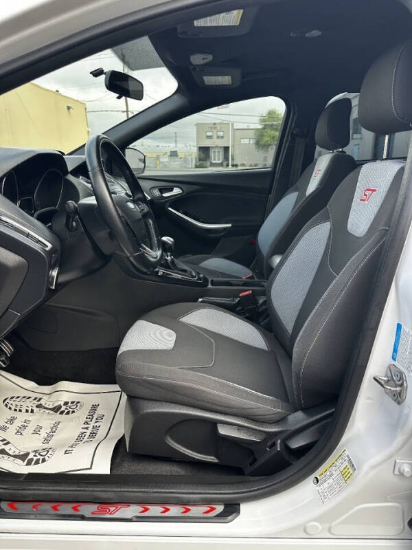 2018 Ford Focus ST