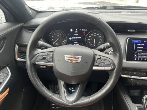 2020 Cadillac XT4 Premium Luxury