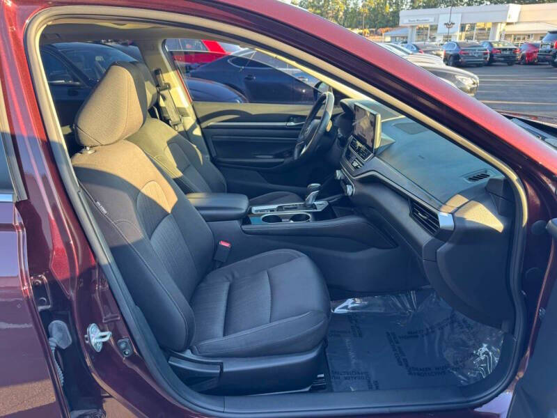 2023 Nissan Altima 2.5 SV