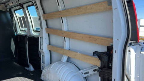 2023 Chevrolet Express 2500