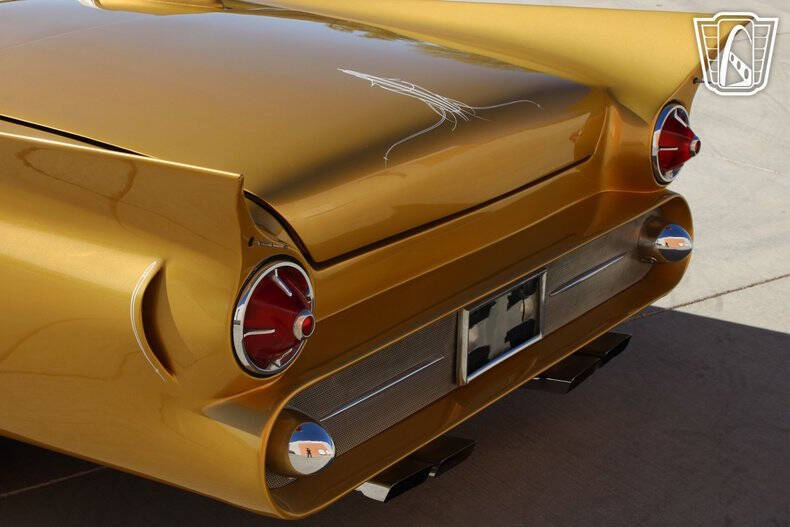 1957 Ford Thunderbird