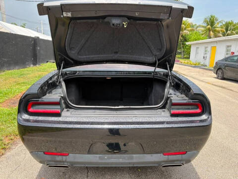 2019 Dodge Challenger SXT