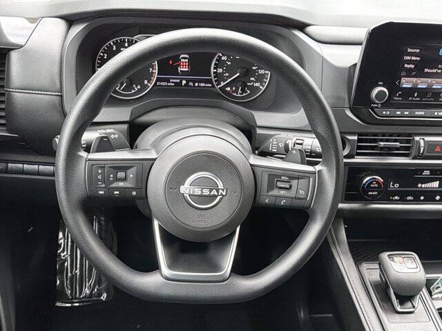 2025 Nissan Pathfinder S