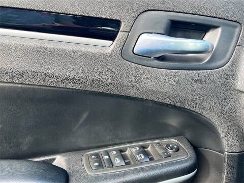 2021 Chrysler 300 S V6