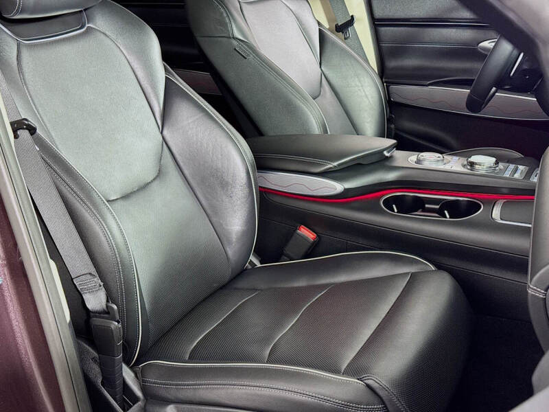 2022 Genesis GV70 2.5T Standard