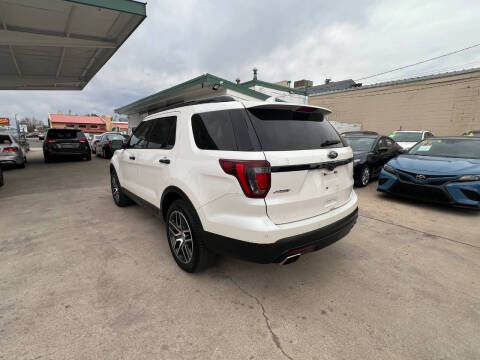 2017 Ford Explorer Sport