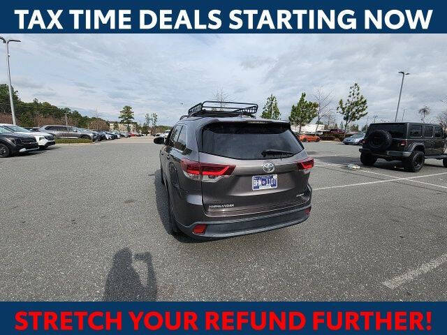 2019 Toyota Highlander SE