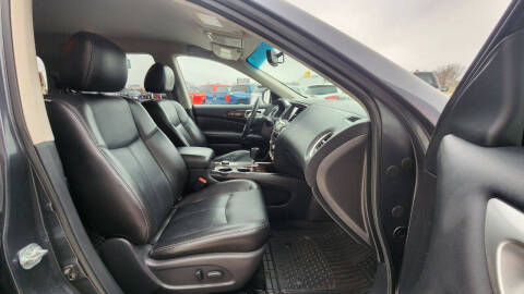 2014 Nissan Pathfinder SL