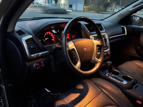 2013 GMC Acadia SLE-2
