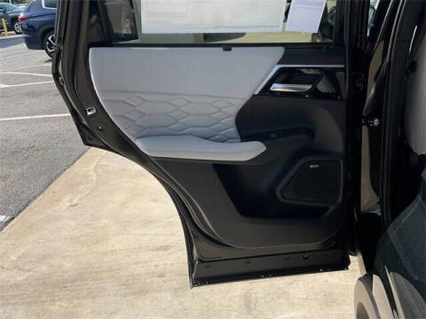 2025 Mitsubishi Outlander PHEV SEL Black Edition