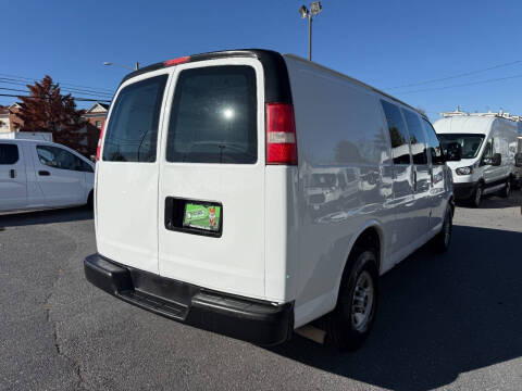 2016 GMC Savana 2500