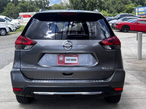 2017 Nissan Rogue SL
