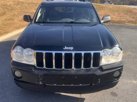 2005 Jeep Grand Cherokee for sale at Simyo Auto Sales in Thomasville NC
