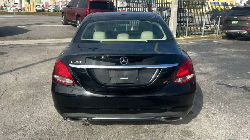 2017 Mercedes-Benz C-Class