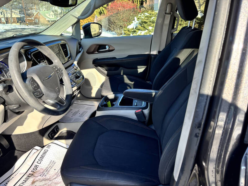 2017 Chrysler Pacifica Touring