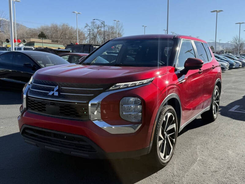 2022 Mitsubishi Outlander ES