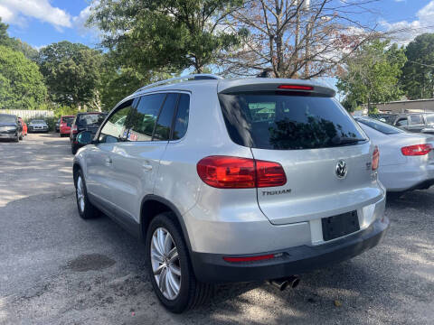 2012 Volkswagen Tiguan LE