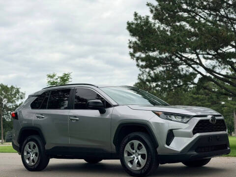 2020 Toyota RAV4 LE