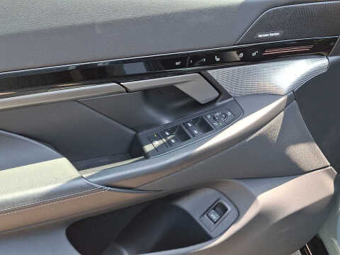 2025 BMW 5 Series 530i xDrive