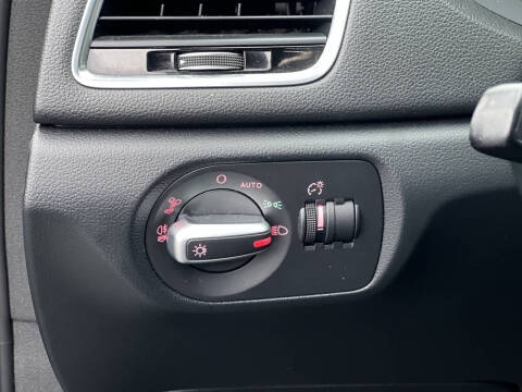 2016 Audi Q3 2.0T Premium Plus