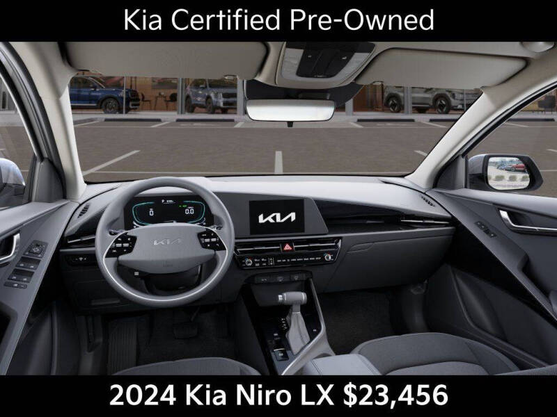 2024 Kia Niro LX