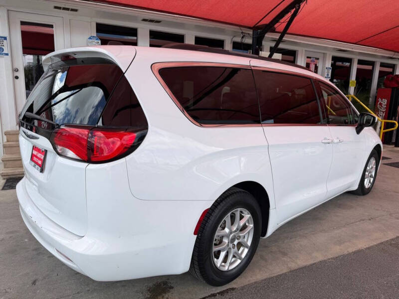 2021 Chrysler Voyager LXi