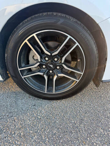 2020 Ford Mustang EcoBoost Premium