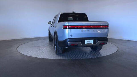 2025 Rivian R1T