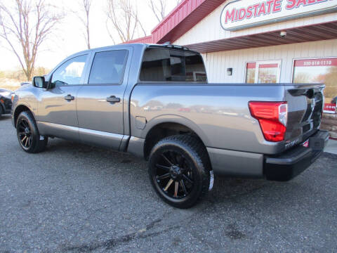 2023 Nissan Titan