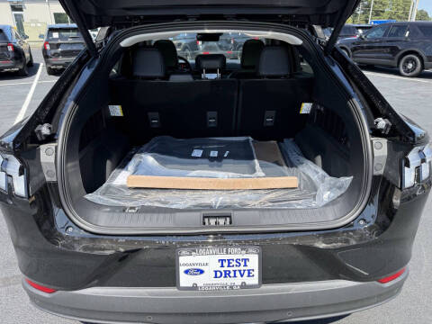 2025 Ford Mustang Mach-E Premium