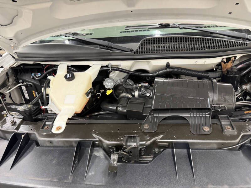 2016 GMC Savana 2500