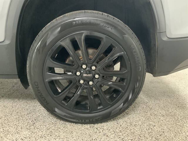 2022 GMC Acadia SLE