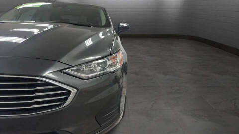 2020 Ford Fusion SE