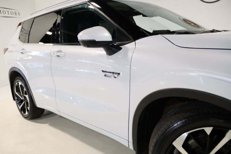 2024 Mitsubishi Outlander PHEV SEL