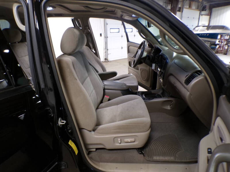 2006 Toyota Sequoia SR5