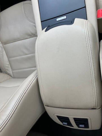2016 Ford Taurus SEL