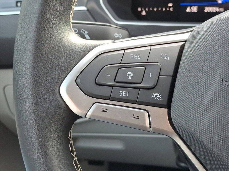 2023 Volkswagen Tiguan SE