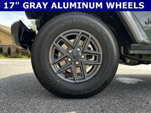 2025 Jeep Gladiator Sport