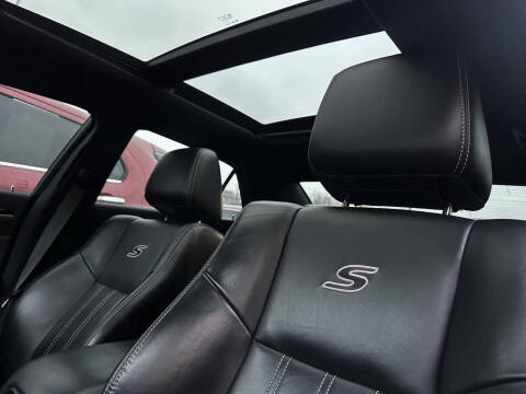 2023 Chrysler 300 S V6