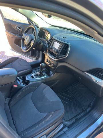 2015 Jeep Cherokee Sport