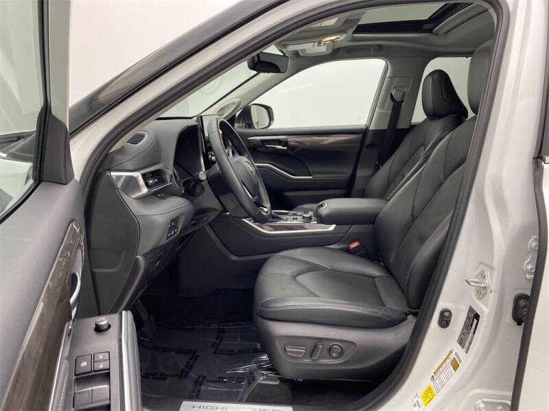 2022 Toyota Highlander Limited